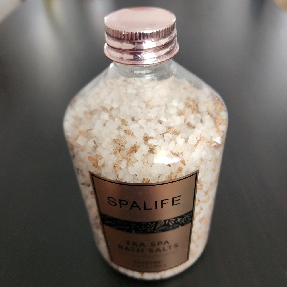 NWT Spa Life bath salt, Lavender scent